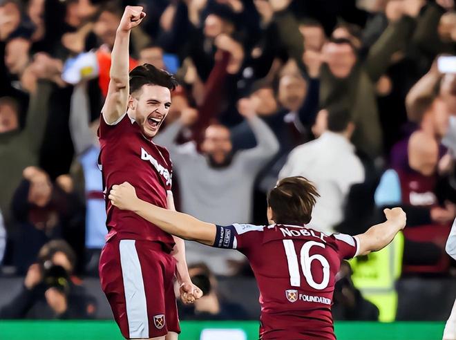 现在官方正式宣布！瓦伦丁·卡斯特利亚诺斯以3000万欧元从拉齐奥转会至西汉姆联，合同签至2030年。这一消息毫不意外，早在去年12月31日就已确认！ 来源：著名记者斯基拉